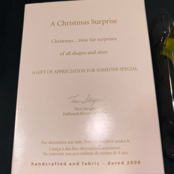 2008 Hallmark A Christmas Surprise VIP Keepsake & 2011 VIP Welcome Christmas! - Picture 3 of 5